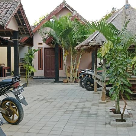 德发民宿 Kuta  外观 照片