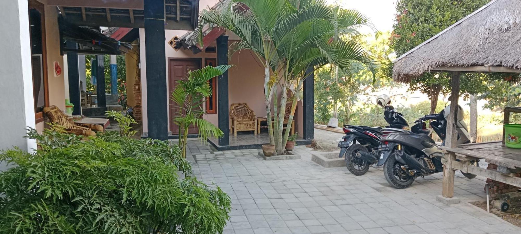 德发民宿 Kuta  外观 照片
